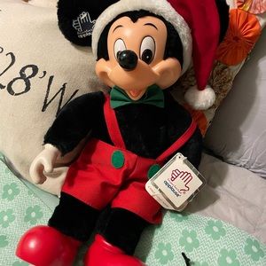 Vintage Applause Christmas Mickey plush